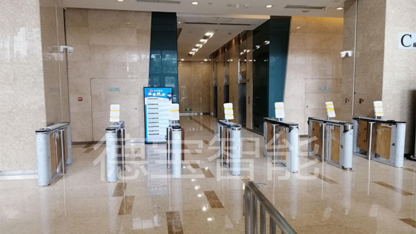 速通門知名品牌是哪個(gè)閘機(jī)廠家？