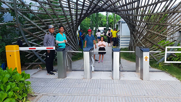 三桿式閘機是什么樣的？適合用在什么場所？