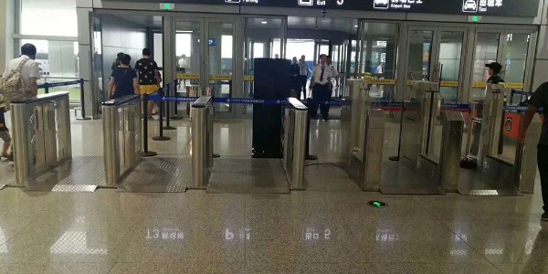 寧夏固原六盤山機(jī)場(chǎng)擺閘案例