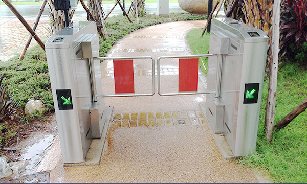 電子門(mén)票是指本系統(tǒng)用于進(jìn)出的物理憑證