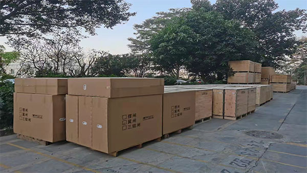 德寶閘機(jī)遠(yuǎn)銷海內(nèi)外，看，又一大批閘機(jī)等待遠(yuǎn)洋到達(dá)大洋彼岸